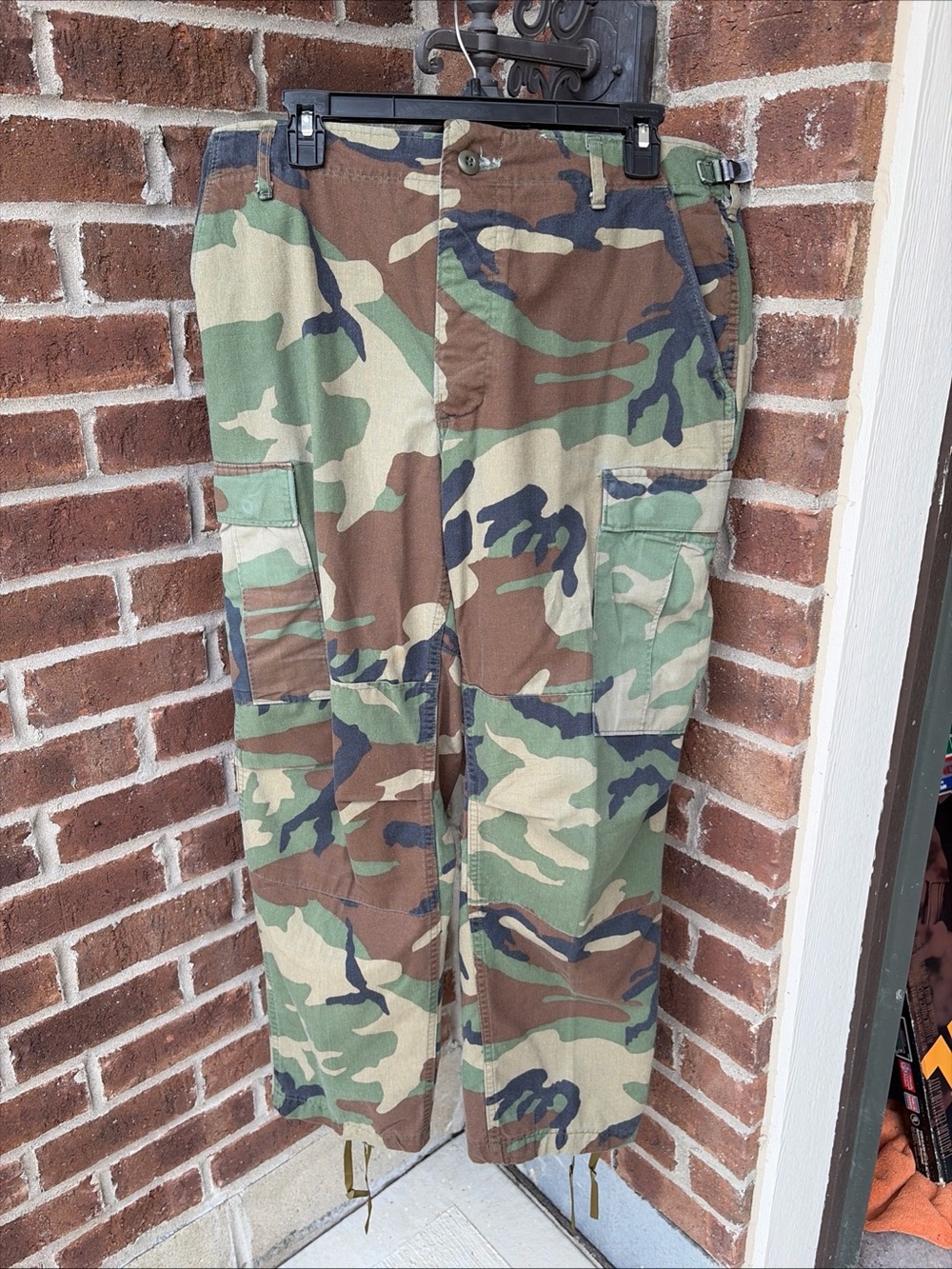 U.S. Army Woodland Camo Cargo Pants - Green/Brown/Black